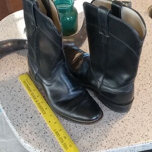 Mens size 7.5 D Laredo boots